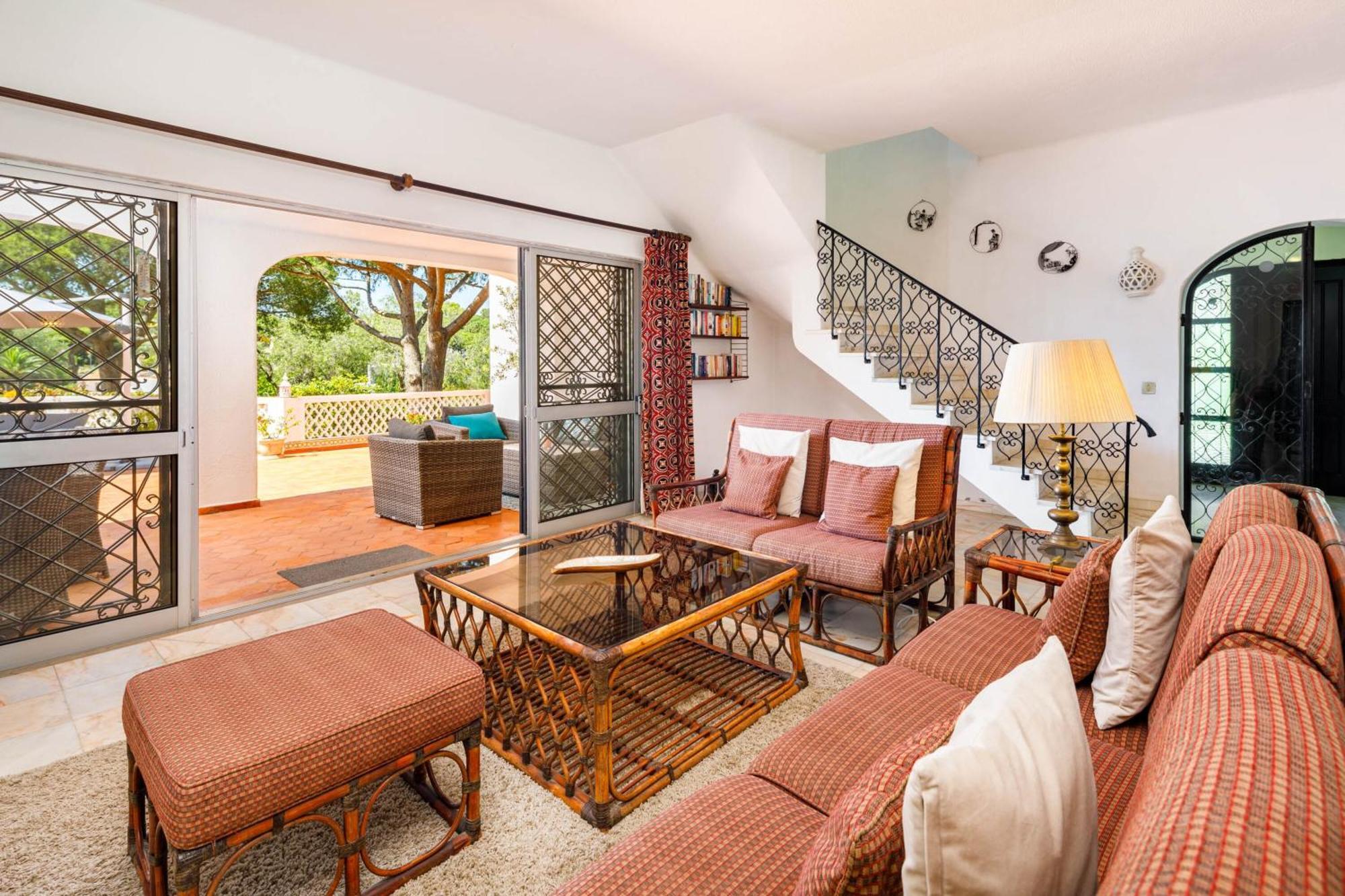 Villa 626 3 Bedrooms Private Pool Short Walk To The Praca
